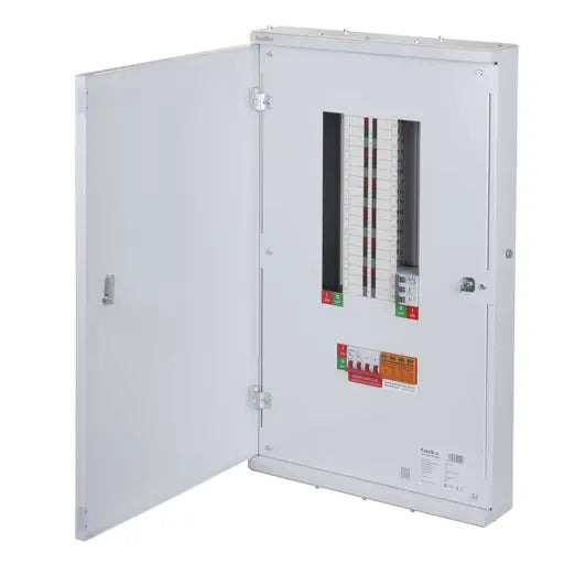 Fusebox 11 Way 125A TP+N Type B Distribution Board with Incomer and Type 2 SPD- TPN11FBX